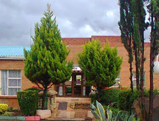 Molengoane Lodge
